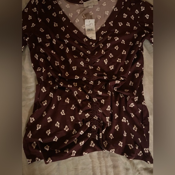 Blouse with scrunch detail - Picture 2 of 3